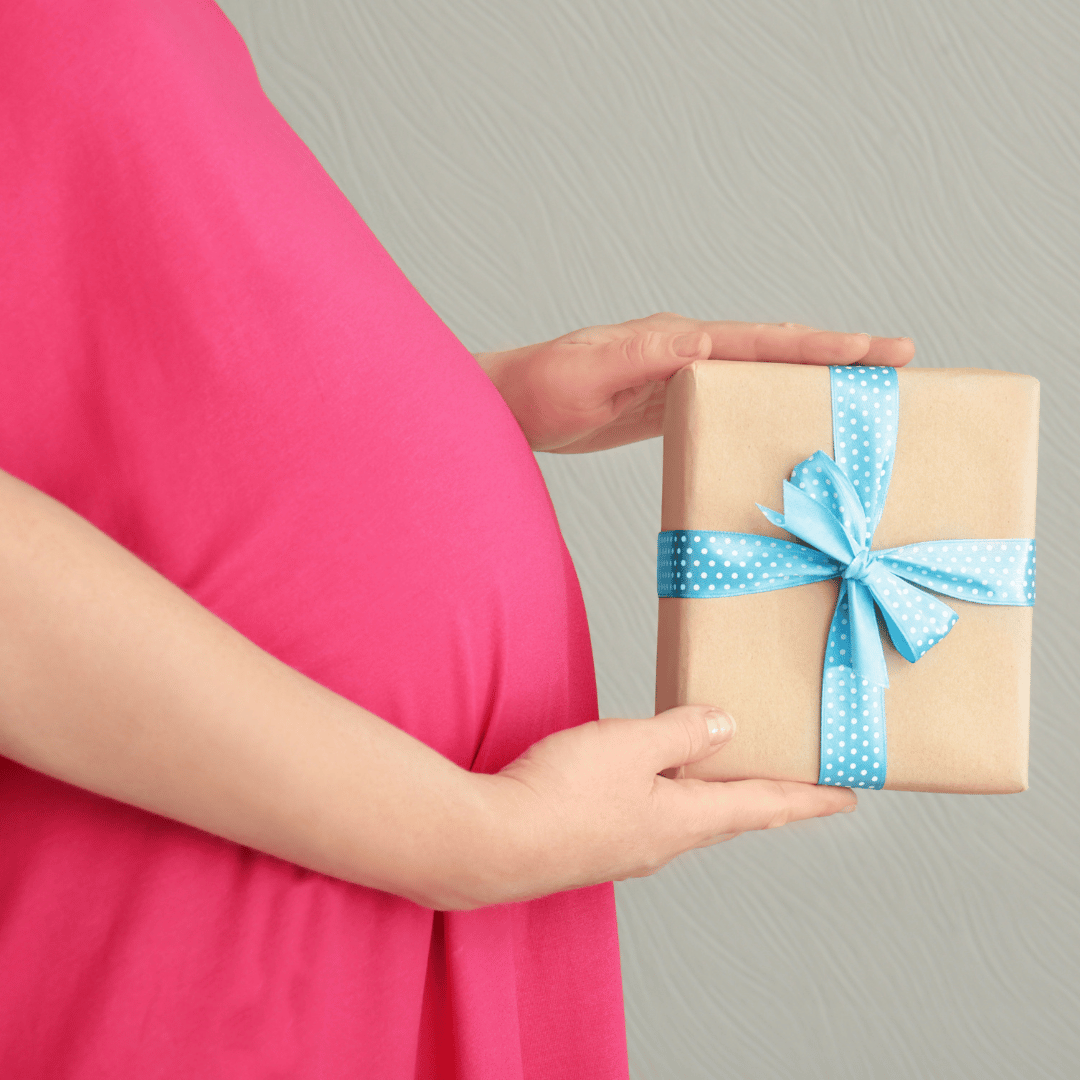 What Gift To Buy a New Mom 2 - Motherhood Center