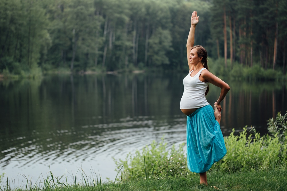 4 Safe ways to destress during pregnancy and prepare for childbirth