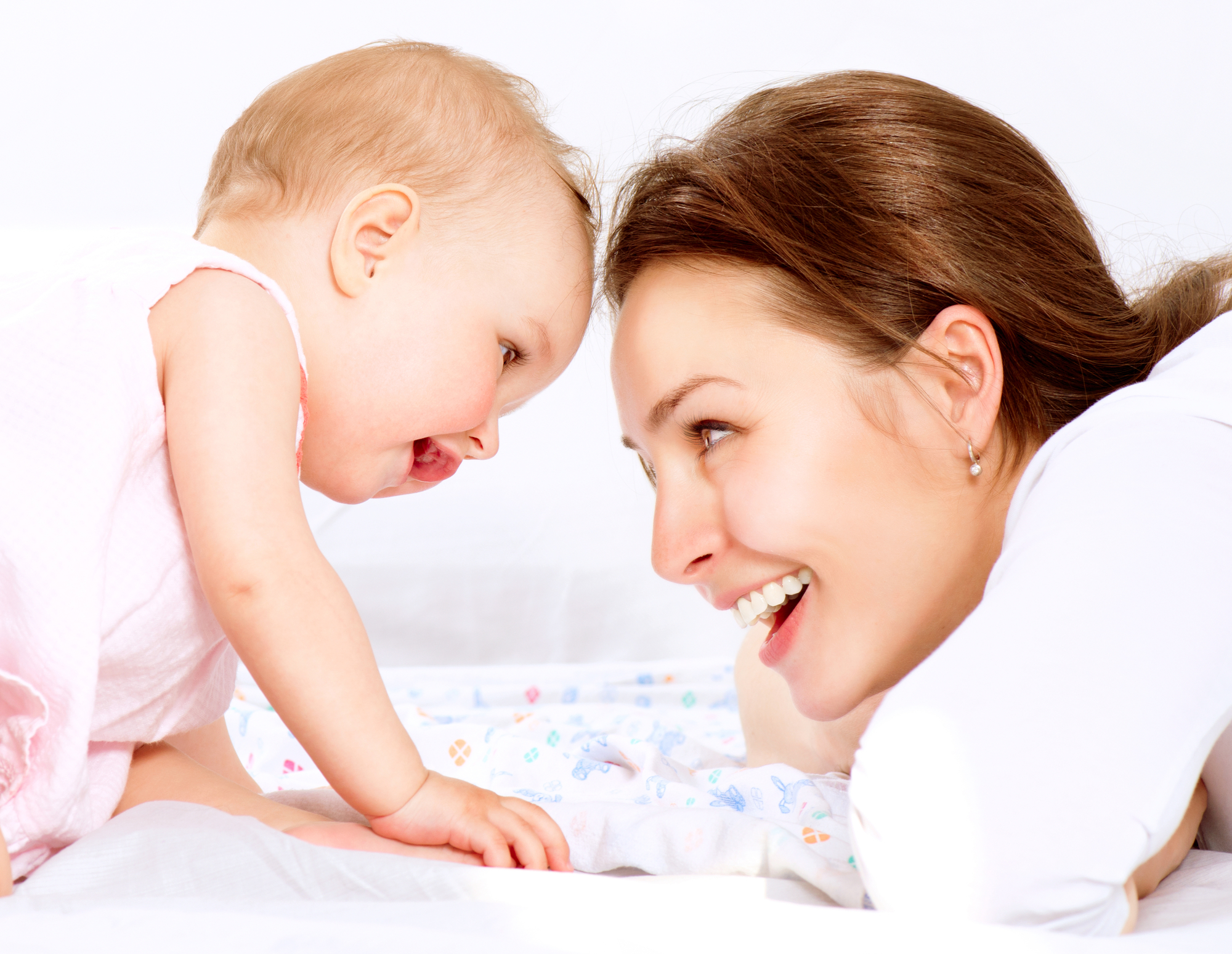 Building Strong Bonds: Communication and Play Tips for New Mothers